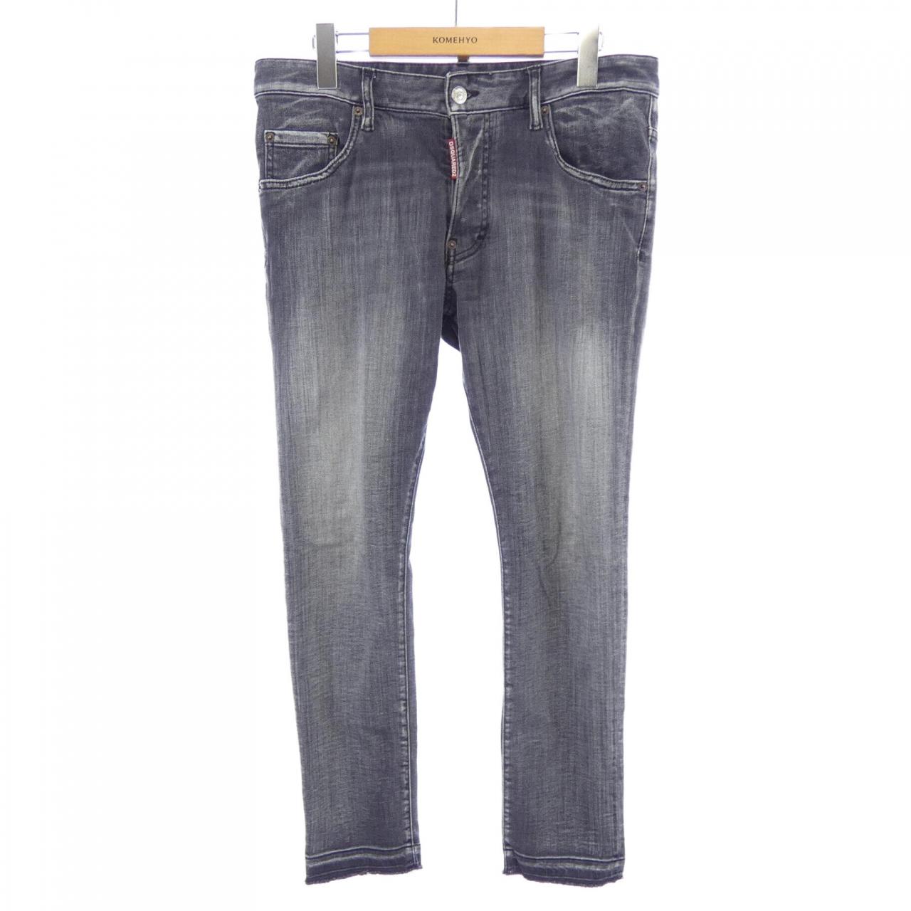 ディースクエアード DSQUARED2 S74LB1389 ジーンズ