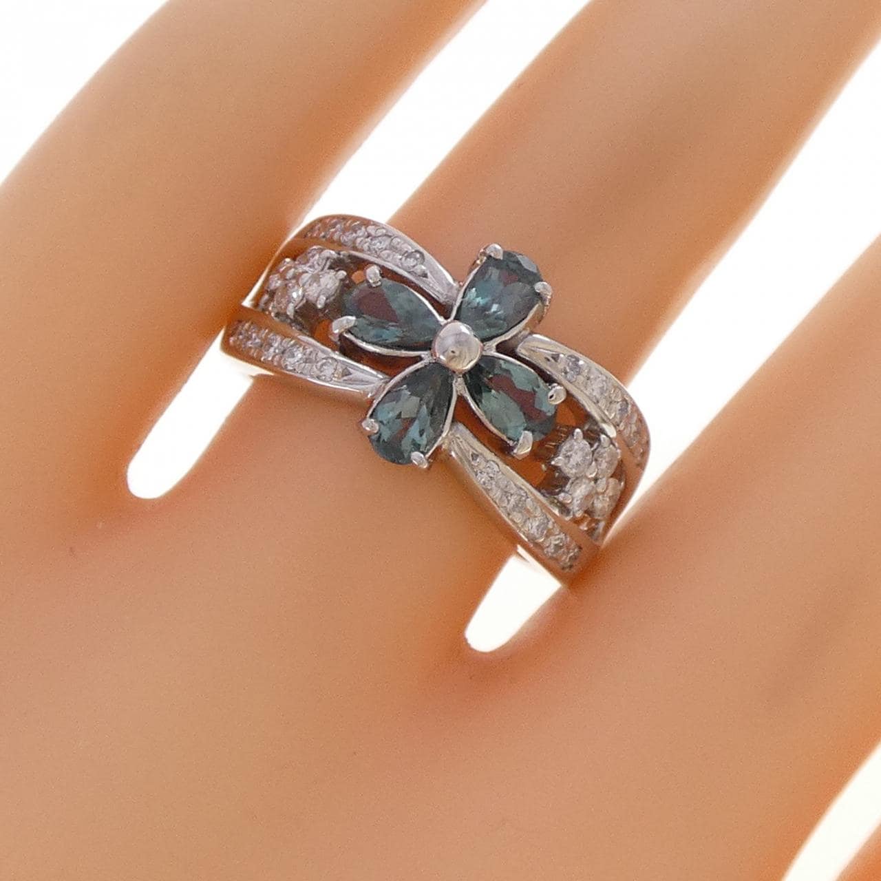 PT900 フラワー アレキサンドライト リング 0.97CT