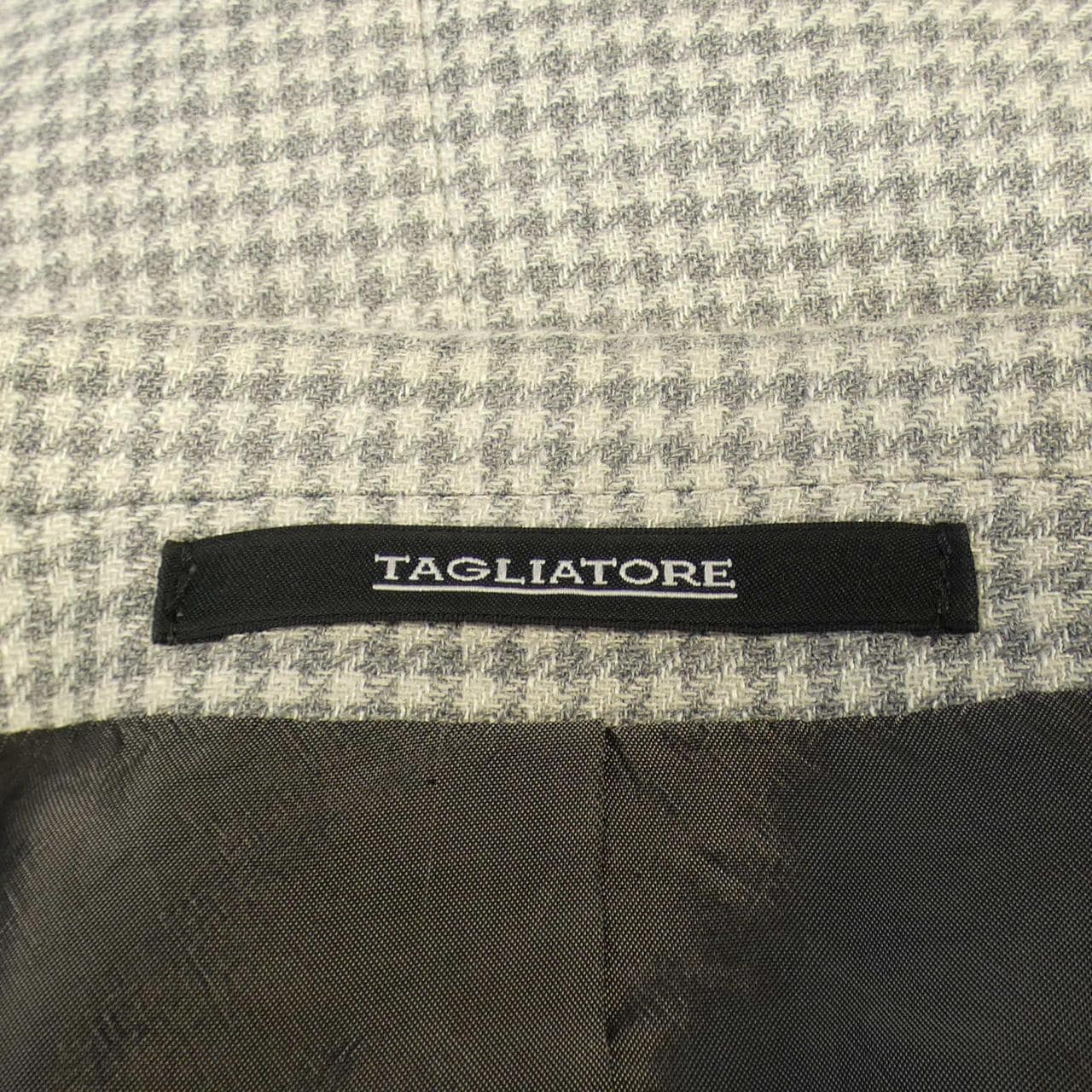 タリアトーレ TAGLIATORE ジャケット