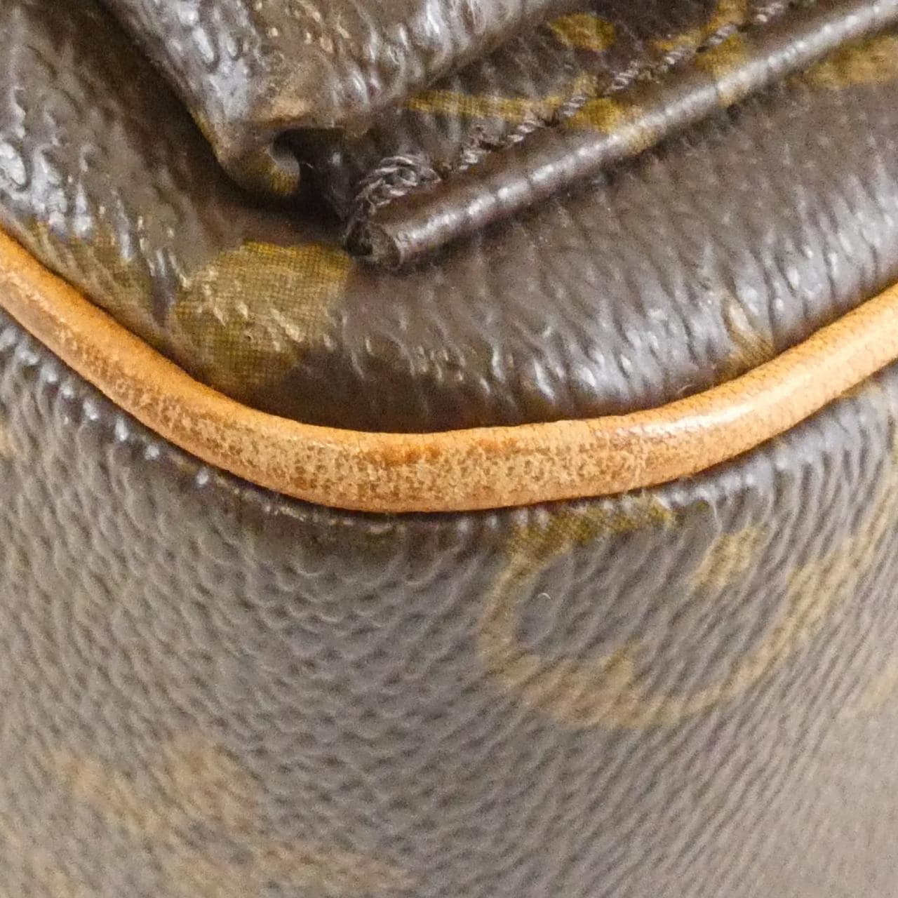 ルイヴィトン モノグラム ヴィバ シテ MM M51164 ショルダーバッグ