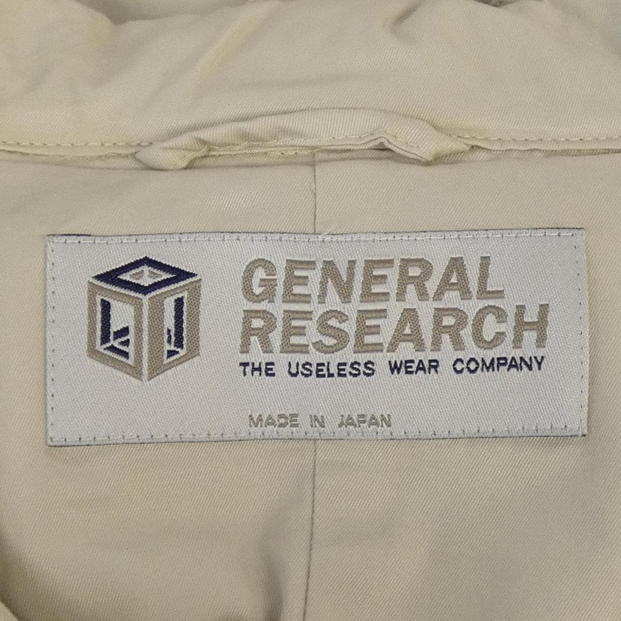 GENERAL RESEARCH コート