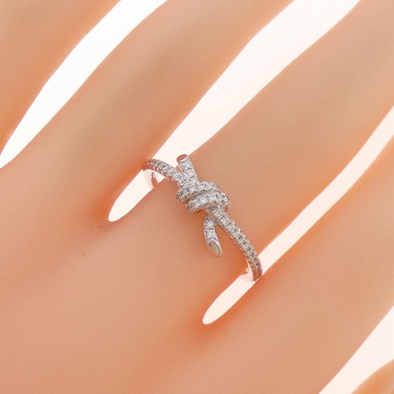 ティファニー ノット リング 0.21CT