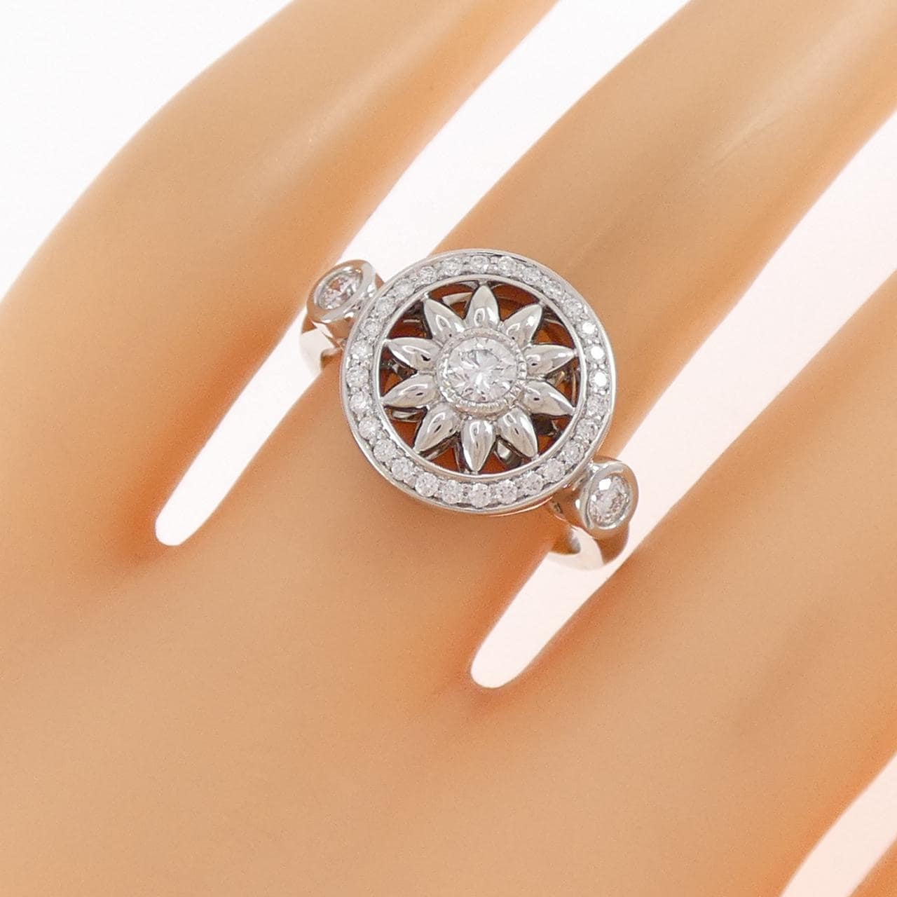 ハリーウィンストン ウィンストン ゲート リング 0.15CT
