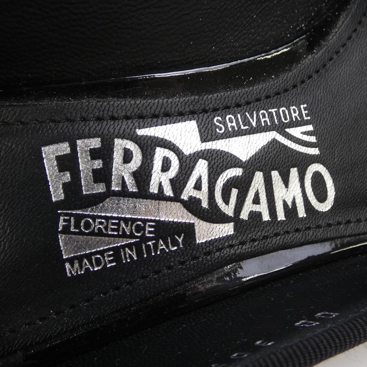 サルヴァトーレフェラガモ SALVATORE FERRAGAMO パンプス