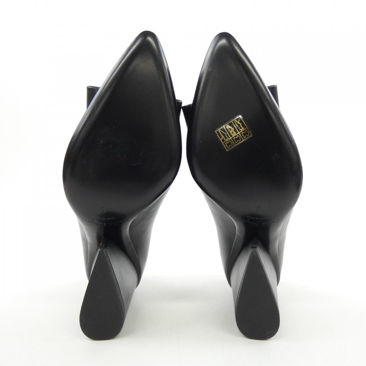 サルヴァトーレフェラガモ SALVATORE FERRAGAMO VIVA パンプス