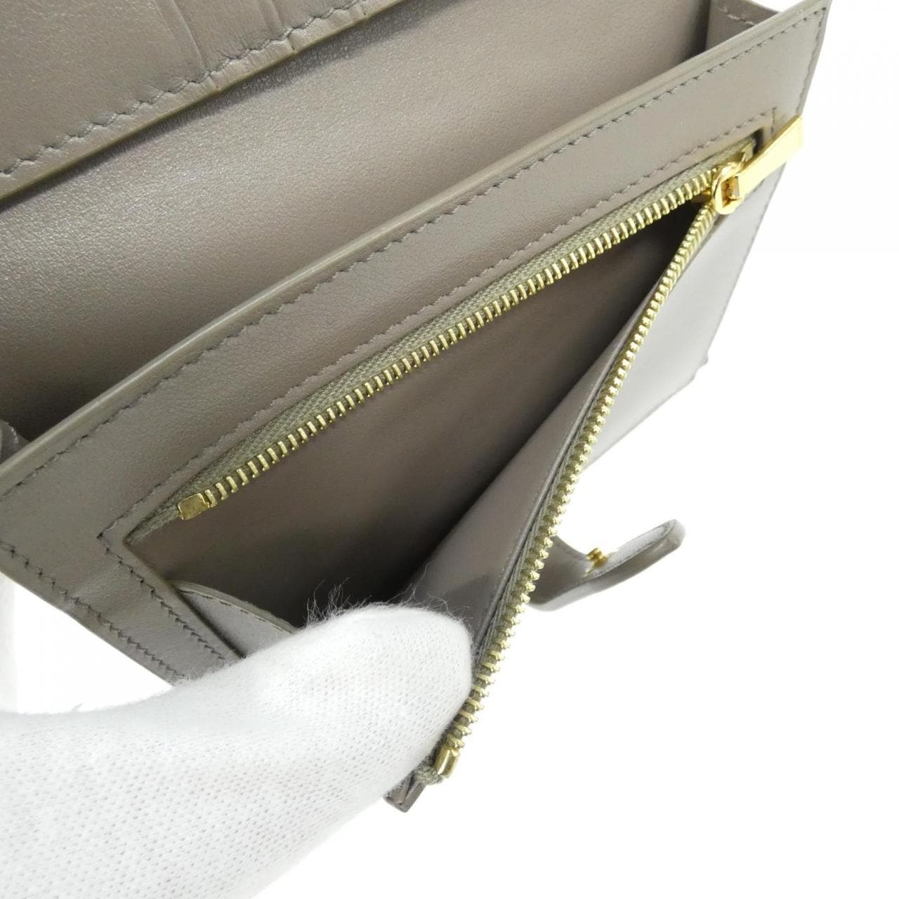 セリーヌ ミディアム ストラップ ウォレット 10B643BFP 財布