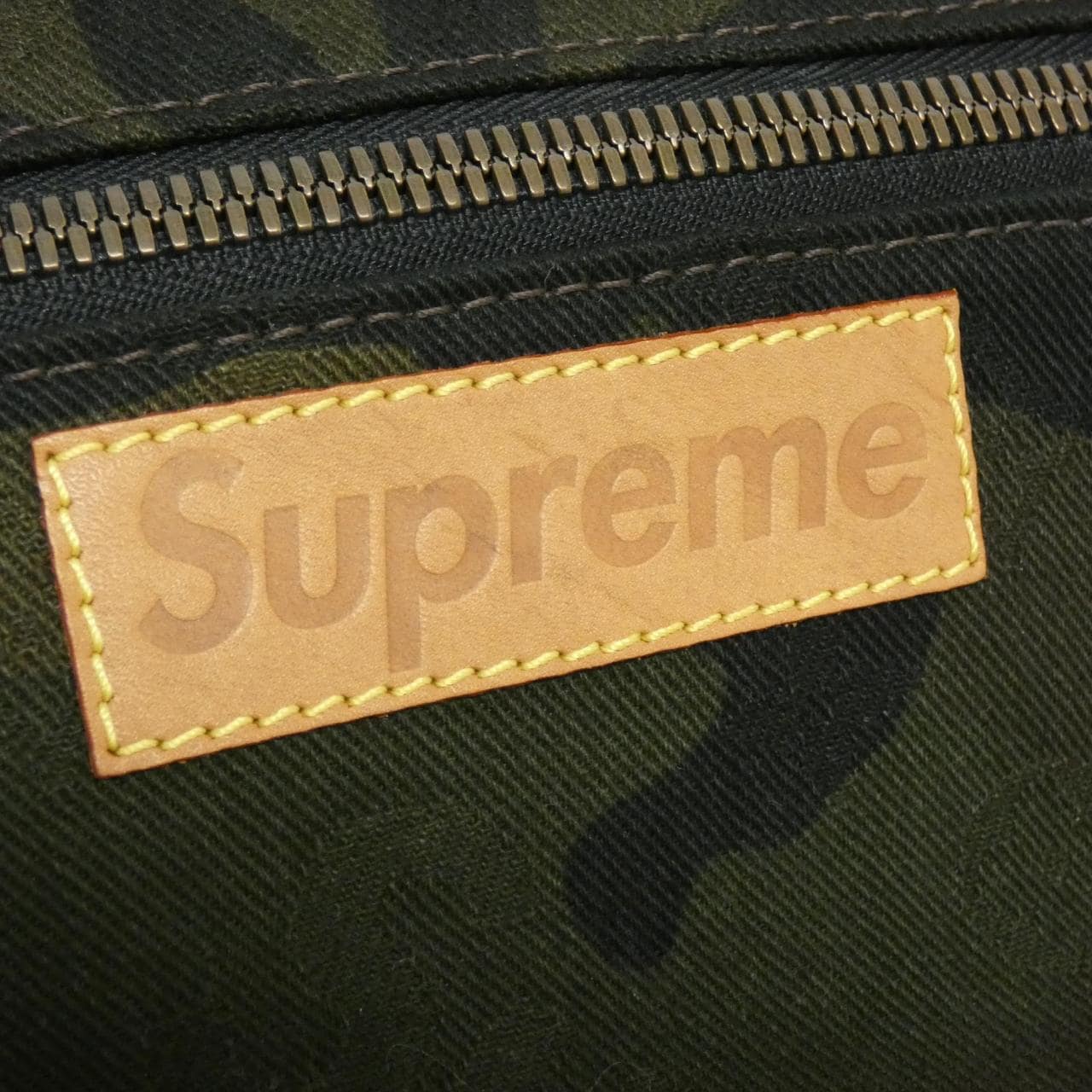ルイヴィトン (SUPREME) アポロ バックパック M44200 リュックサック