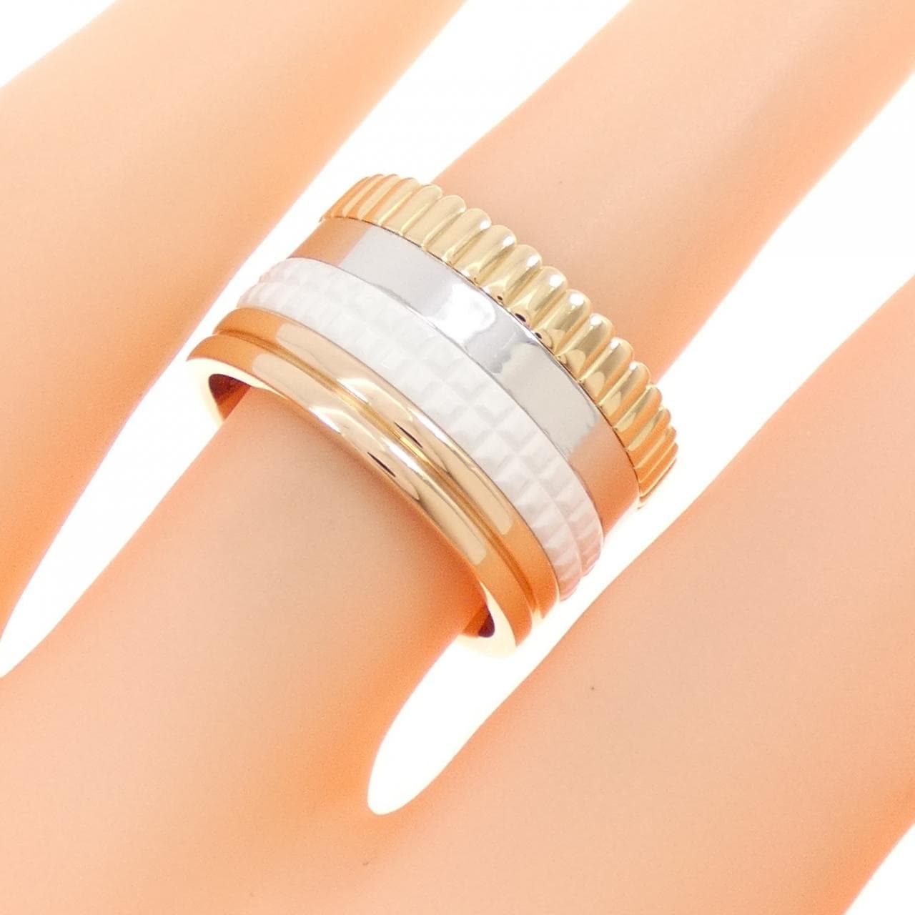 ブシュロン キャトル ホワイト リング ラージ リング