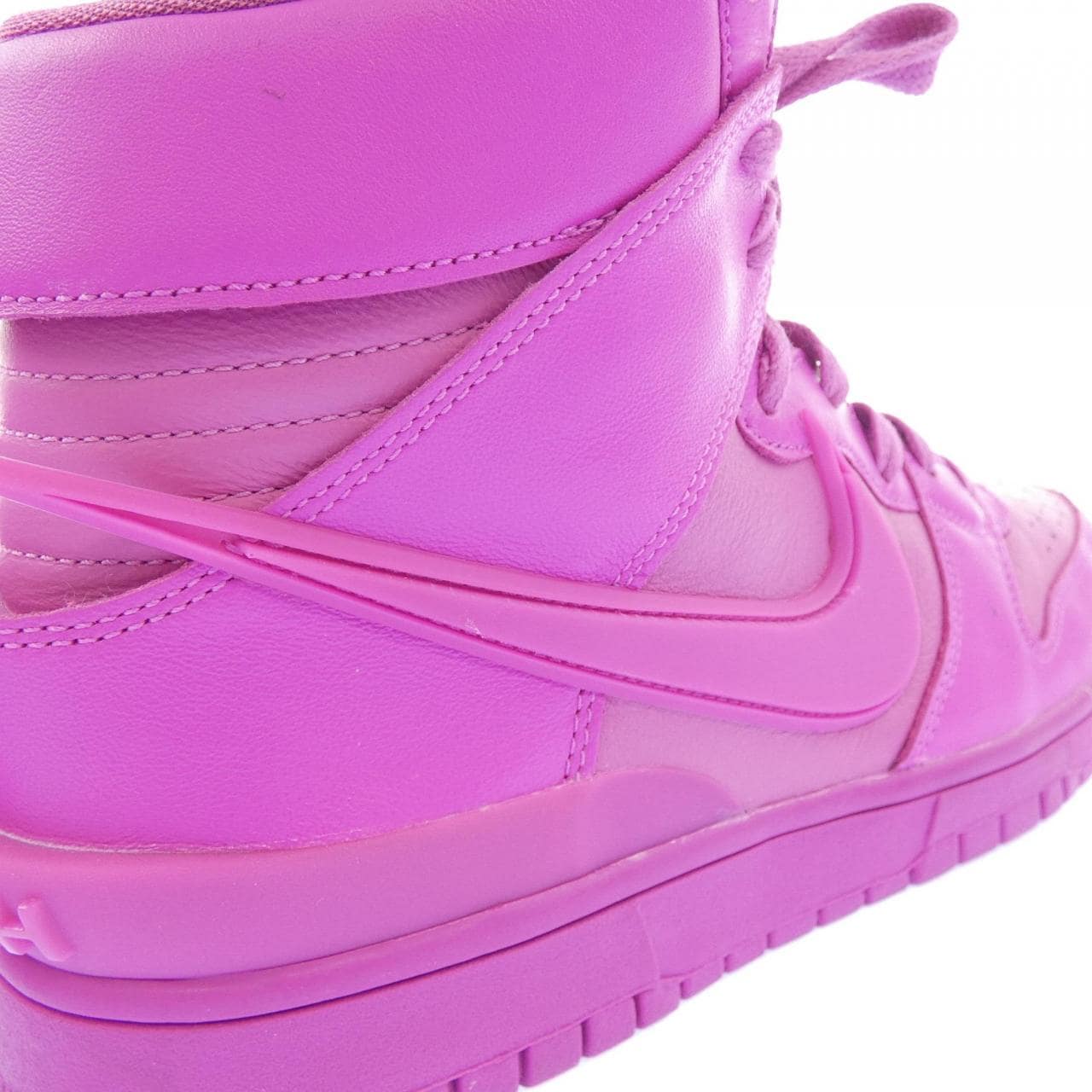 ナイキ NIKE CU7544-600 スニーカー