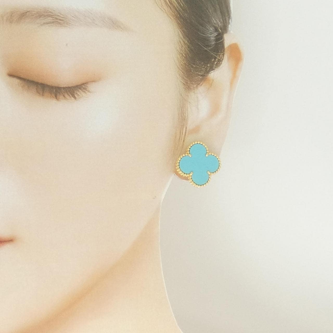 ヴァンクリーフ&アーペル マジックアルハンブラ イヤリング