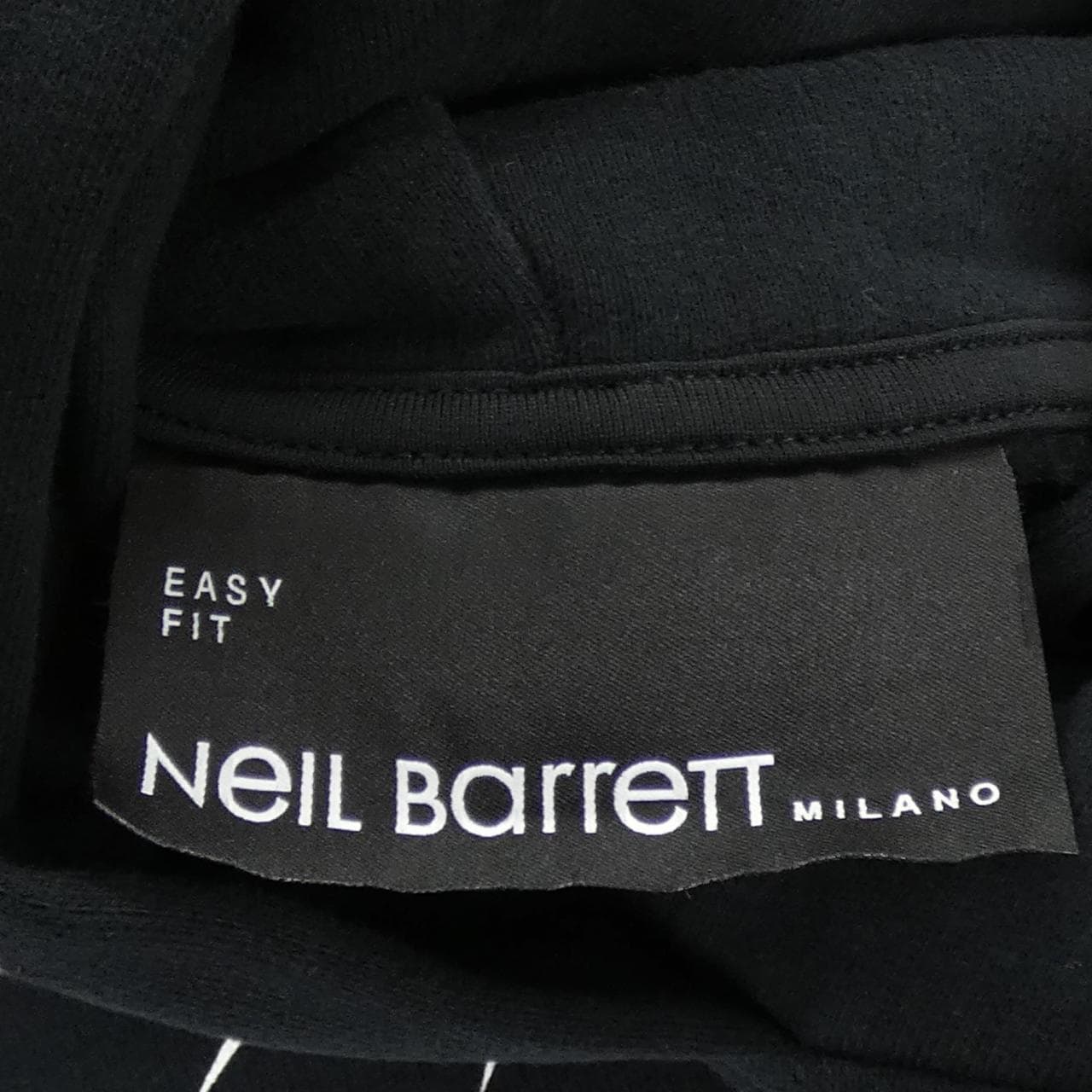 ニールバレット Neil Barrett NBV7JS186A パーカー