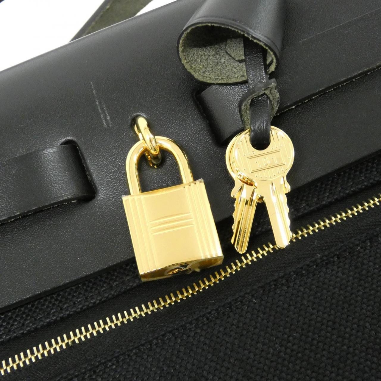 エルメス エールバッグ ジップ PM 078971CC バッグ