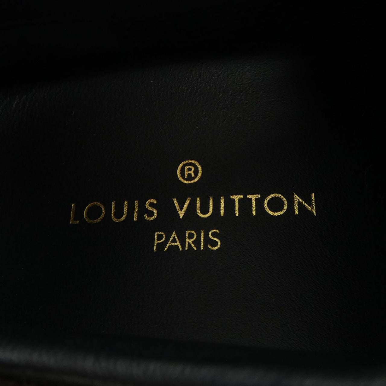ルイヴィトン LOUIS VUITTON ランアウェイライン スニーカー