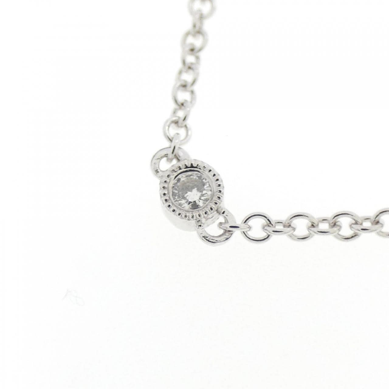 750WG Diamond necklace