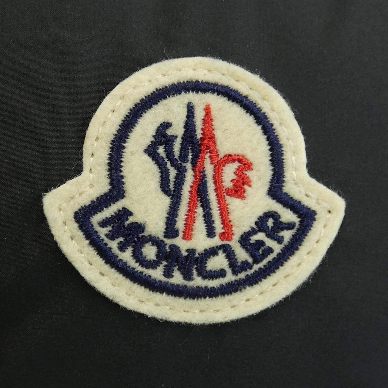 【新品】モンクレール MONCLER ダウンベスト