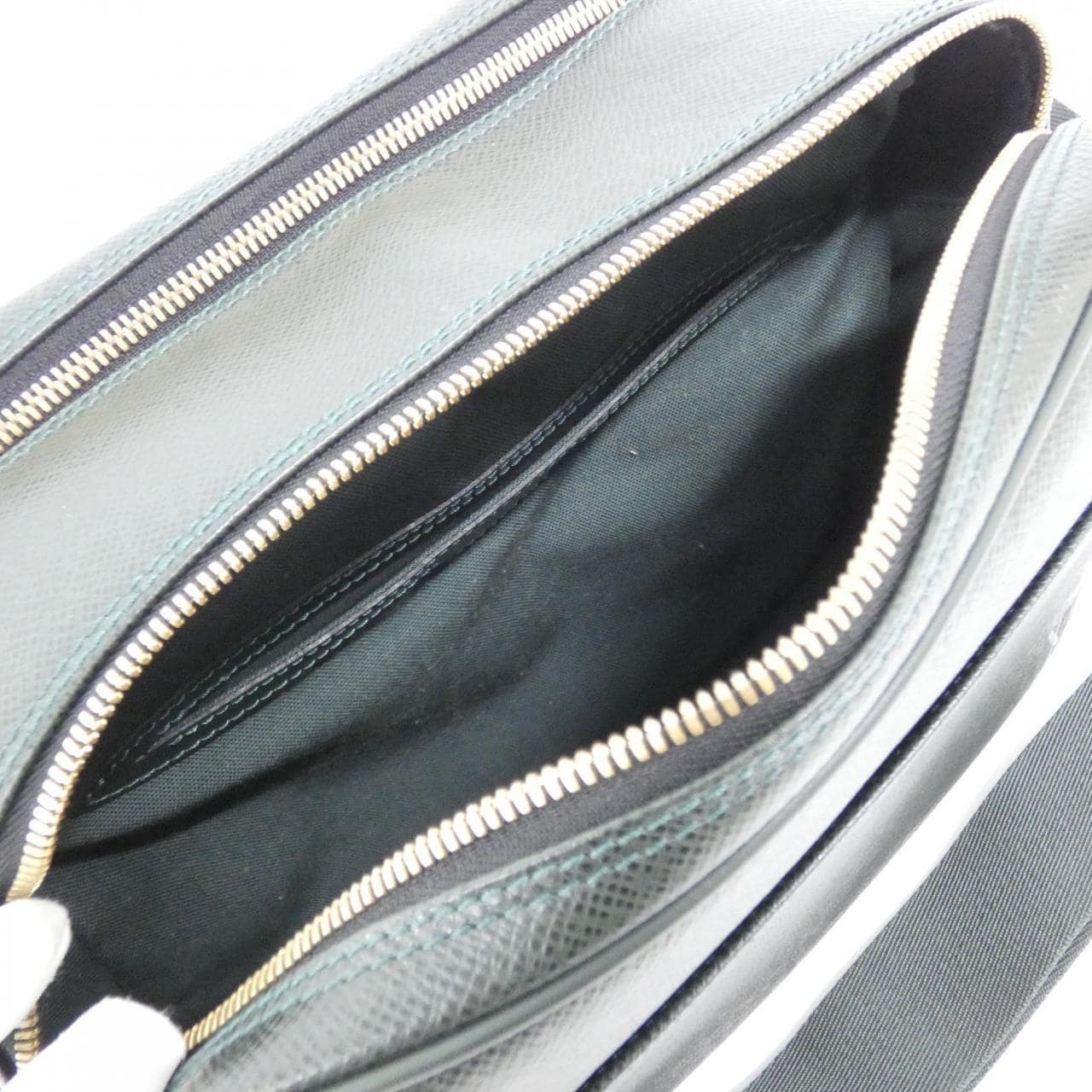 ルイヴィトン タイガ リポーター 28cm M30154 ショルダーバッグ