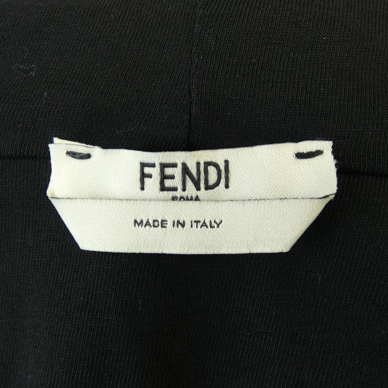 フェンディ FENDI FS7031 A7W6 パーカー