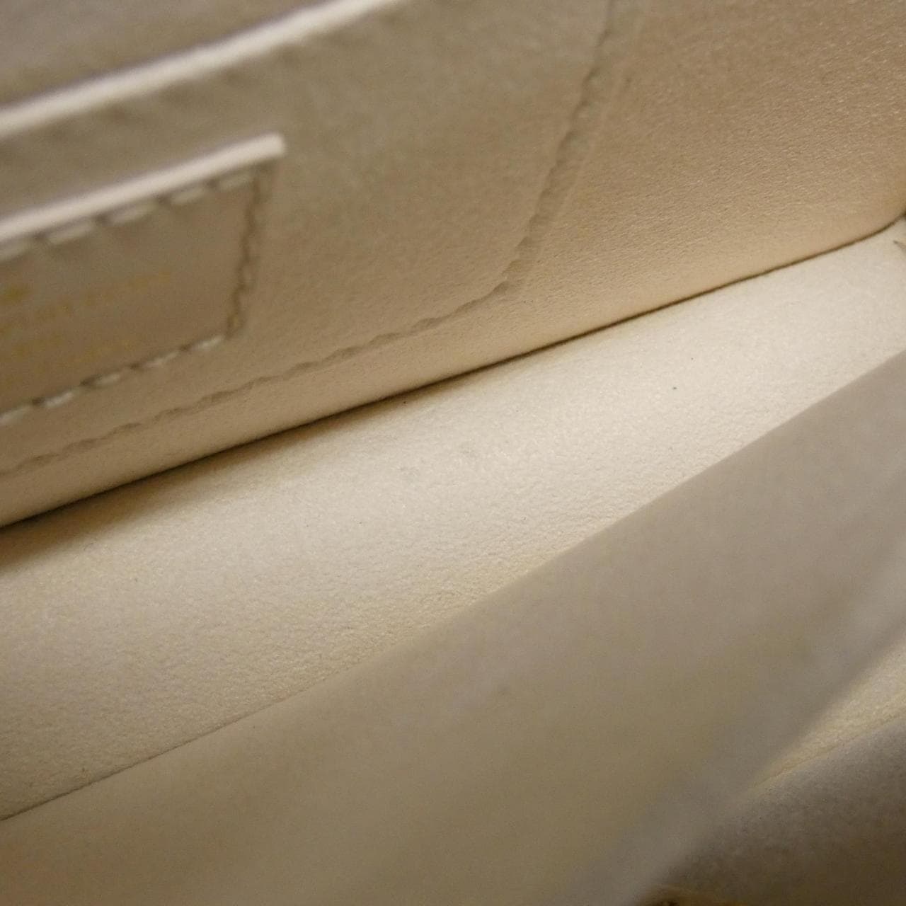 ルイヴィトン ドーフィーヌEW M25443 ショルダーバッグ