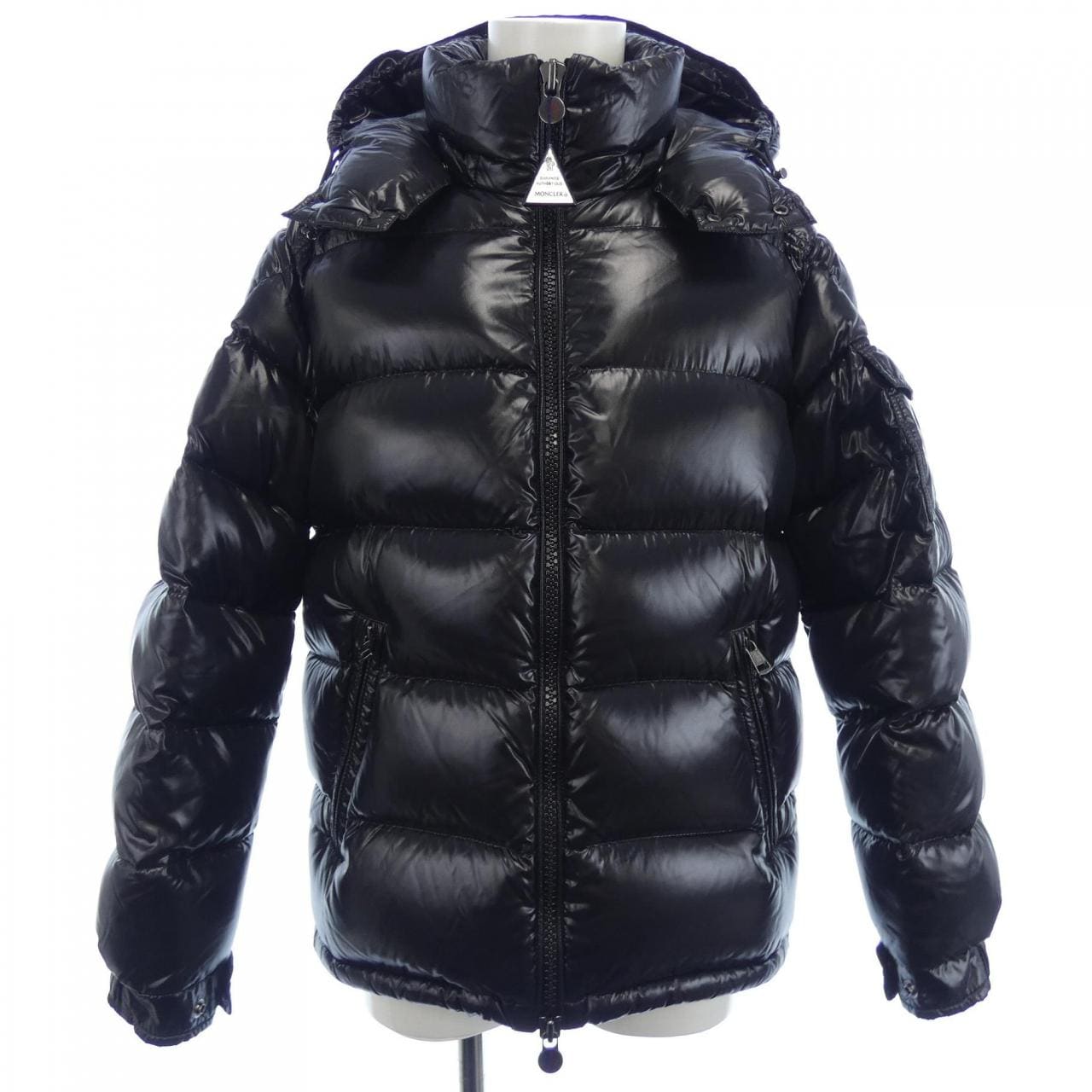 モンクレール MONCLER ダウンジャケット