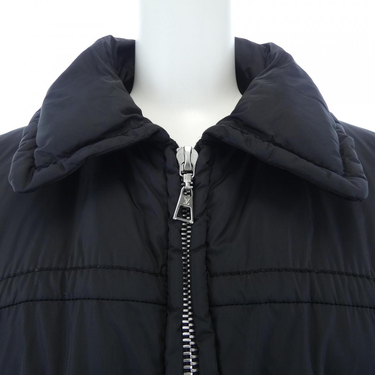 ルイヴィトン LOUIS VUITTON WLJA09PCW ダウンジャケット