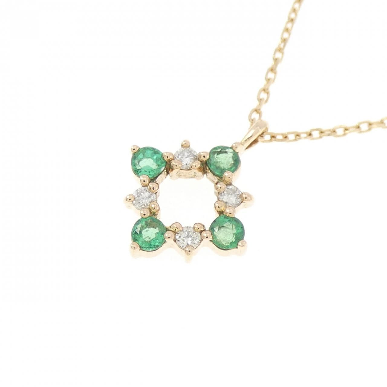 4゜C エメラルド ネックレス