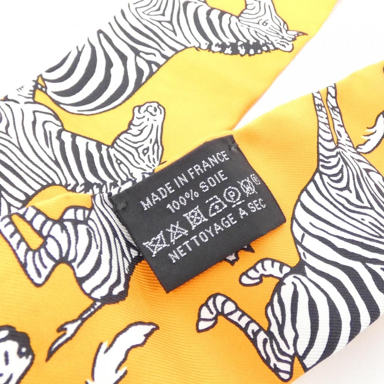 [BRAND NEW] HERMES LES ZEBRES Twilly 063265S Scarf