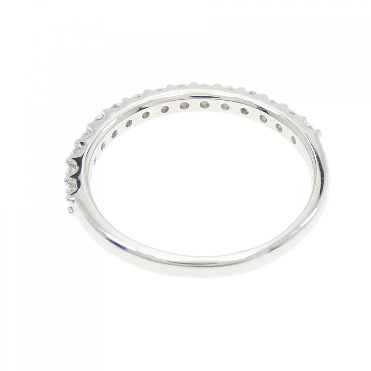 [BRAND NEW] PT Half Eternity Diamond Ring 0.304CT