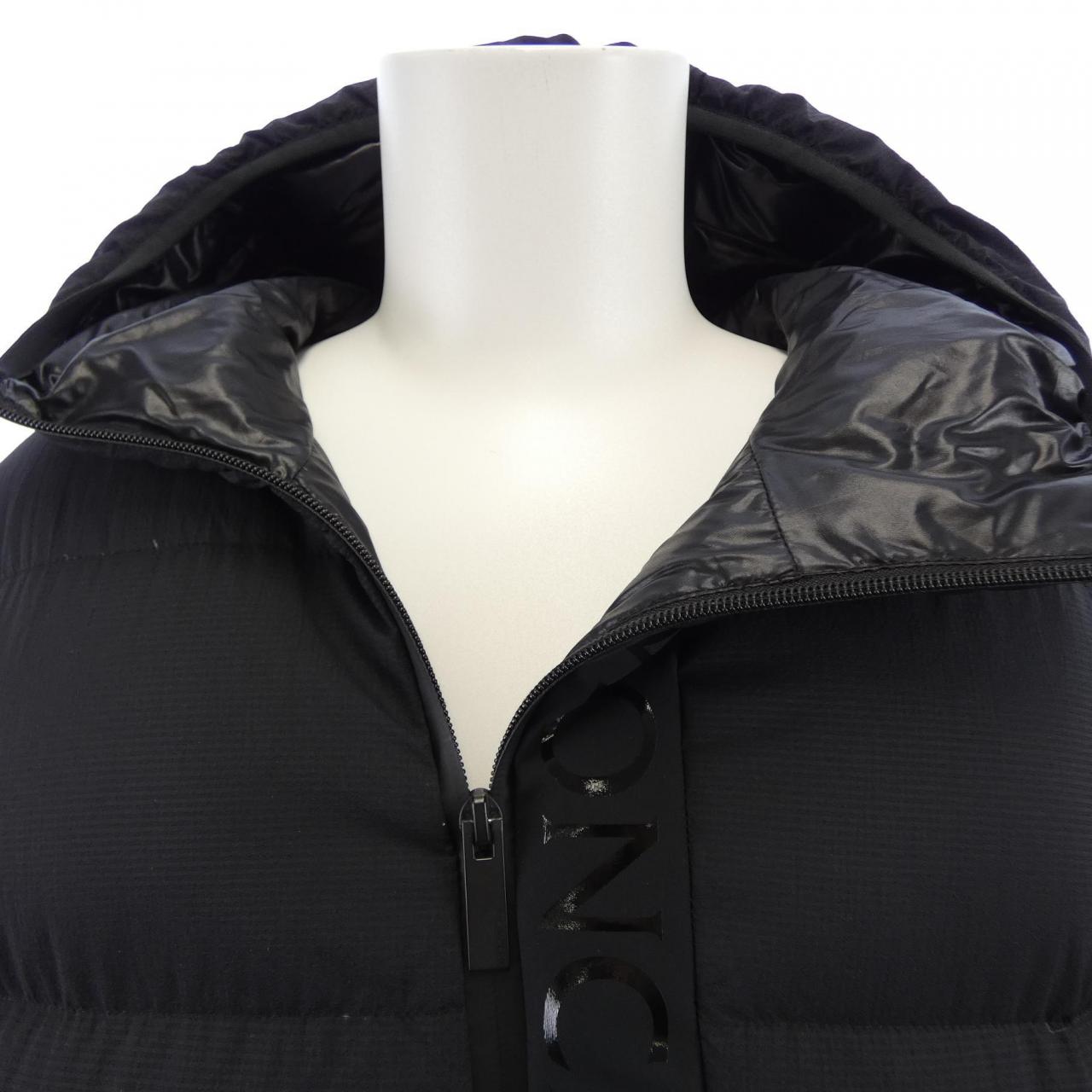 モンクレール MONCLER GIRAUD ダウンジャケット