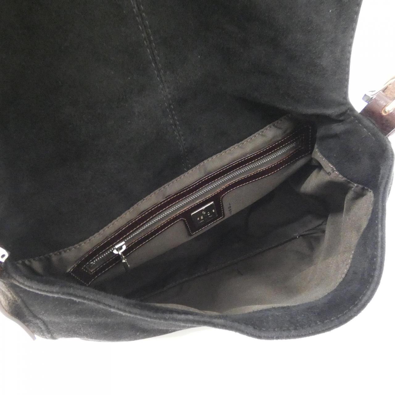 【ヴィンテージ】フェンディ マンマ バゲット 26325 ショルダーバッグ