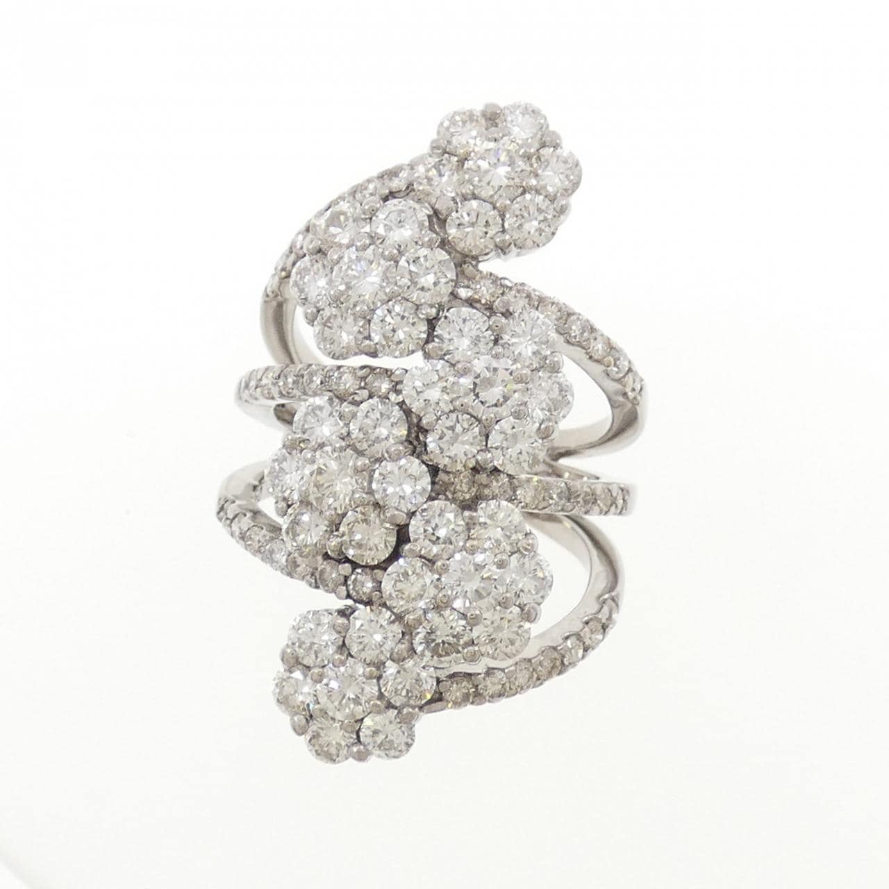 750WG フラワー ダイヤモンド リング 3.40CT
