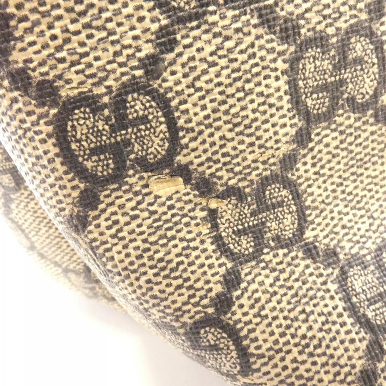 グッチ 211134 F2AFN バッグ