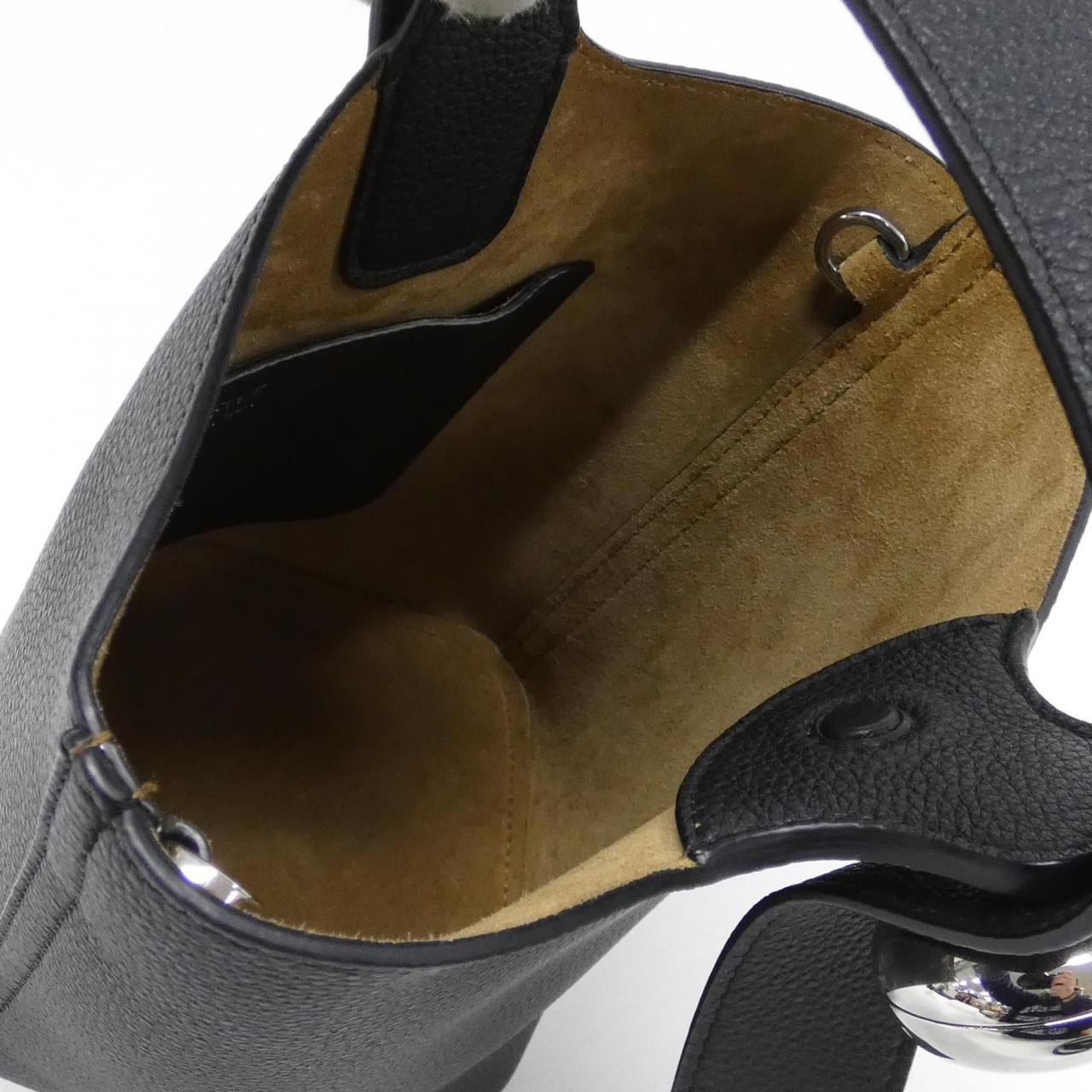 ロエベ ぺブル バケット ミニ AANBBBMX02 バッグ