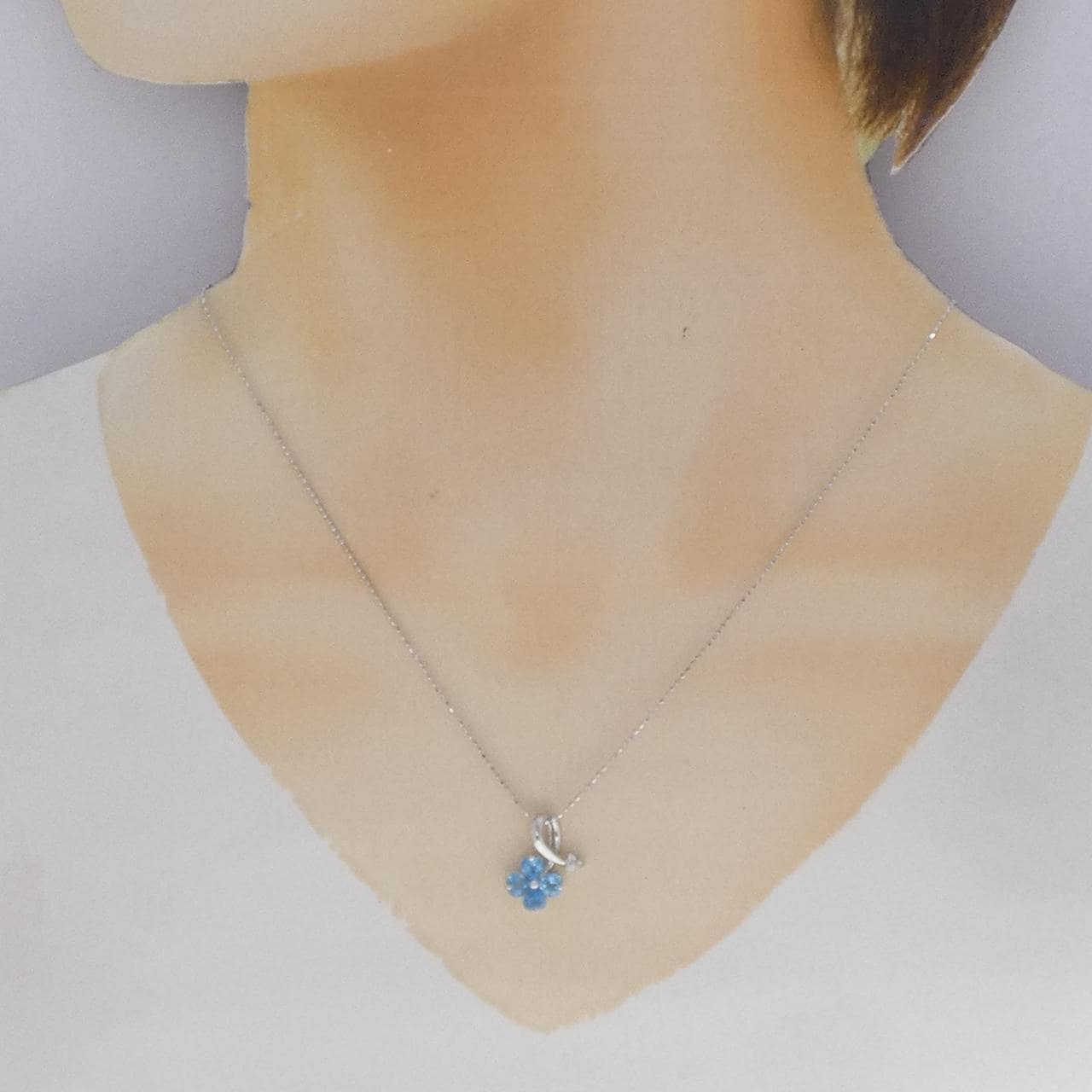 K14WG フラワー ブルートパーズ  ネックレス