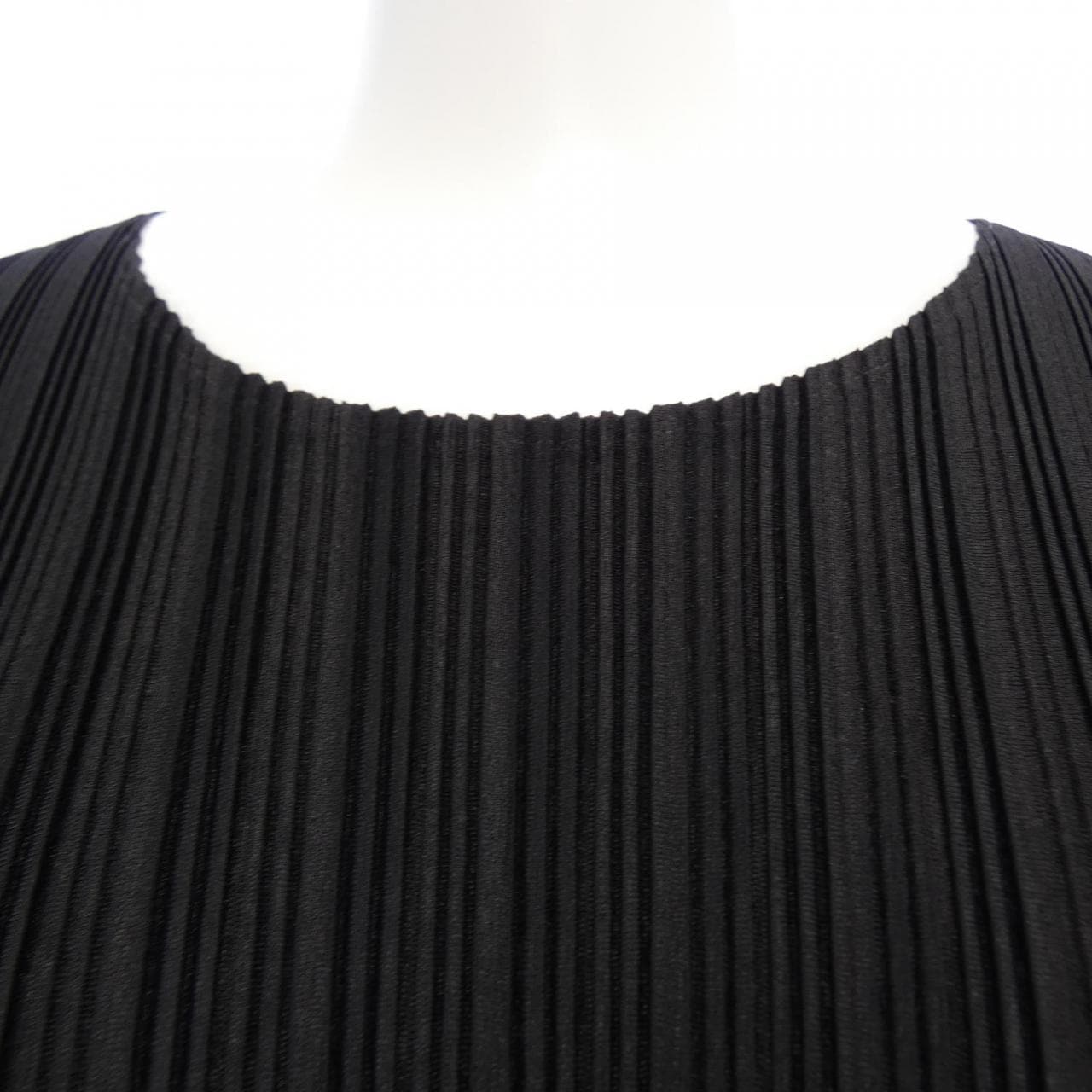 プリーツプリーズ PLEATS PLEASE PP55FK111 トップス