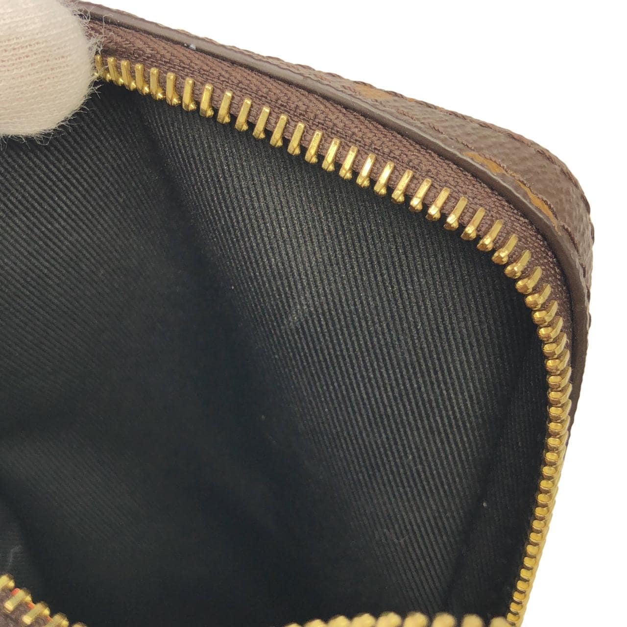 ルイヴィトン モノグラム ミュージック プレイヤー ウェアラブル ウォレット M14063 ショルダーバッグ