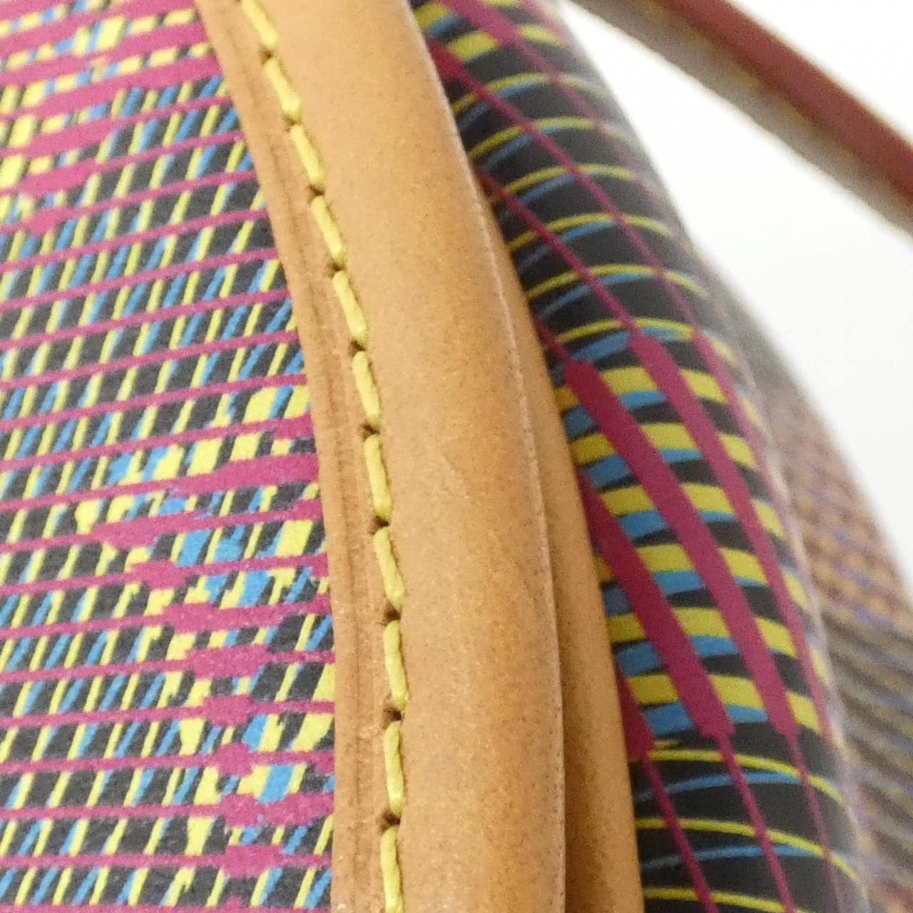 ルイヴィトン モノグラム LVポップ タンブラン M55460 ショルダーバッグ