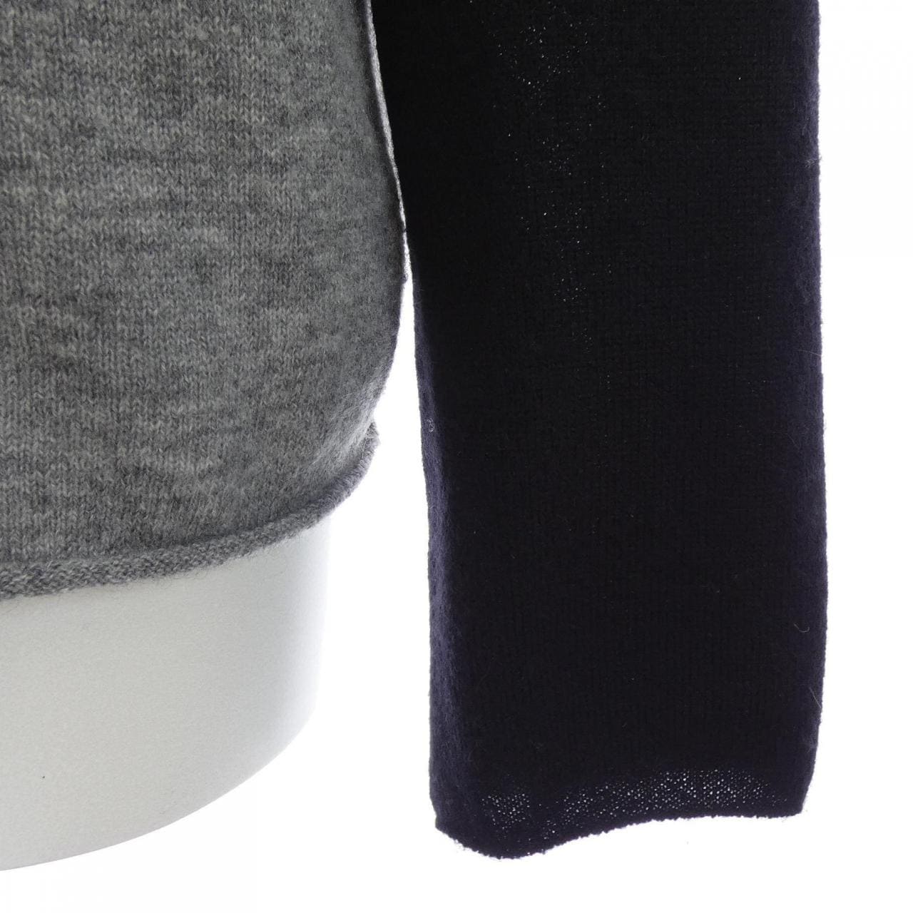 クリスチャンディオール CHRISTIAN DIOR 114S50BM058 ニット