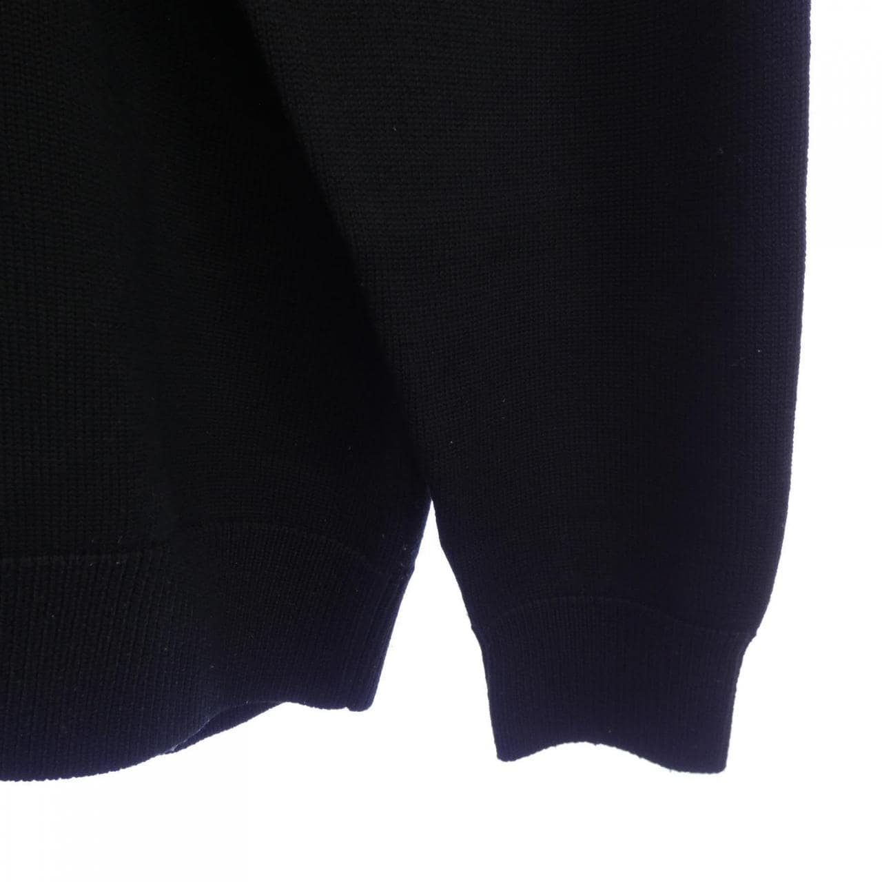 バレンシアガ BALENCIAGA 682005 T1624 ニット