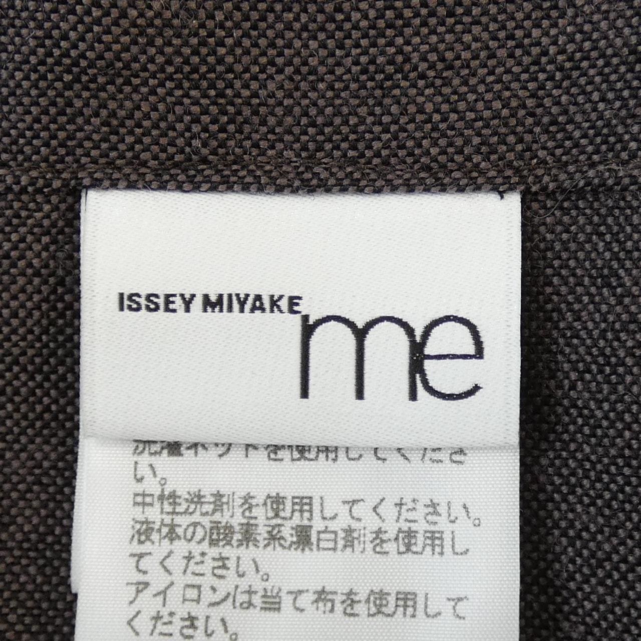 ミーイッセイミヤケ me ISSEY MIYAKE パンツ