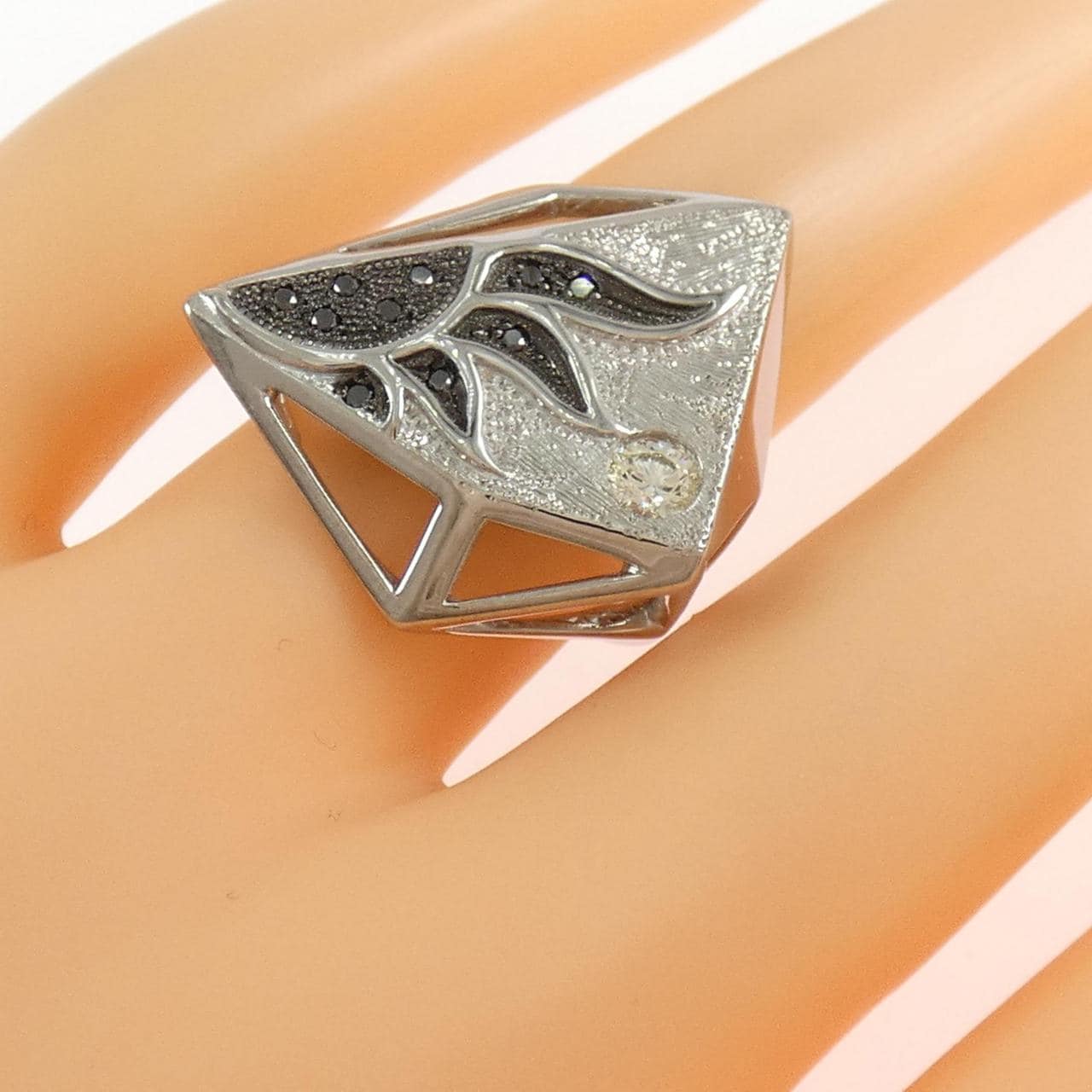 名執左結里 ダイヤモンド リング 0.173CT