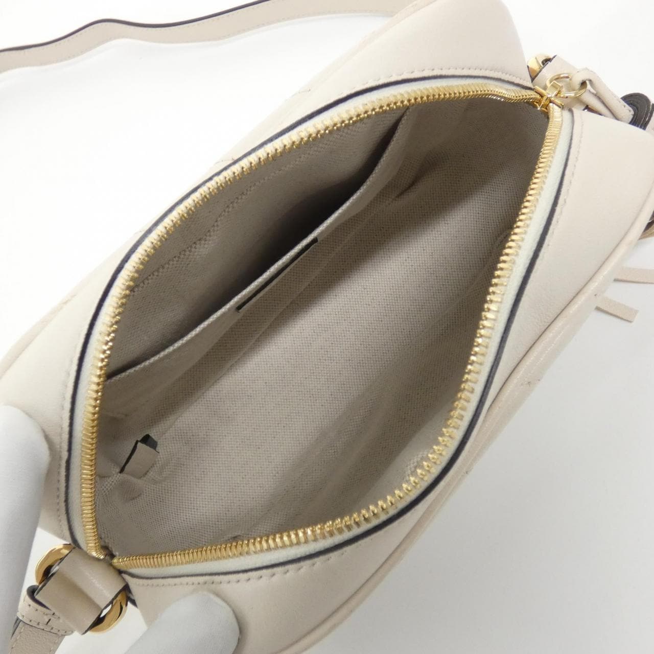 グッチ GUCCI BLONDIE 742360 1IVOG ショルダーバッグ