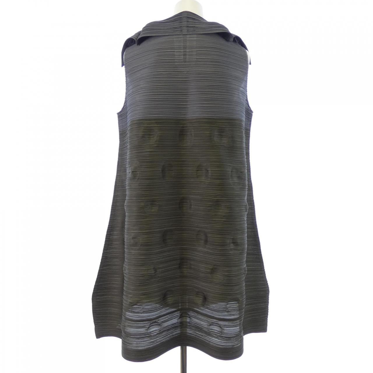 プリーツプリーズ PLEATS PLEASE 2015 サークルエンボス PP53-JT604 7570072 ワンピース