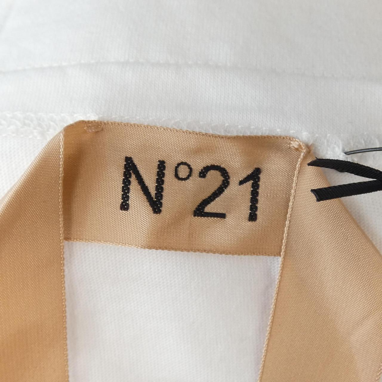 ヌメロヴェントゥーノ N°21 P24IN2C F0214157 トップス