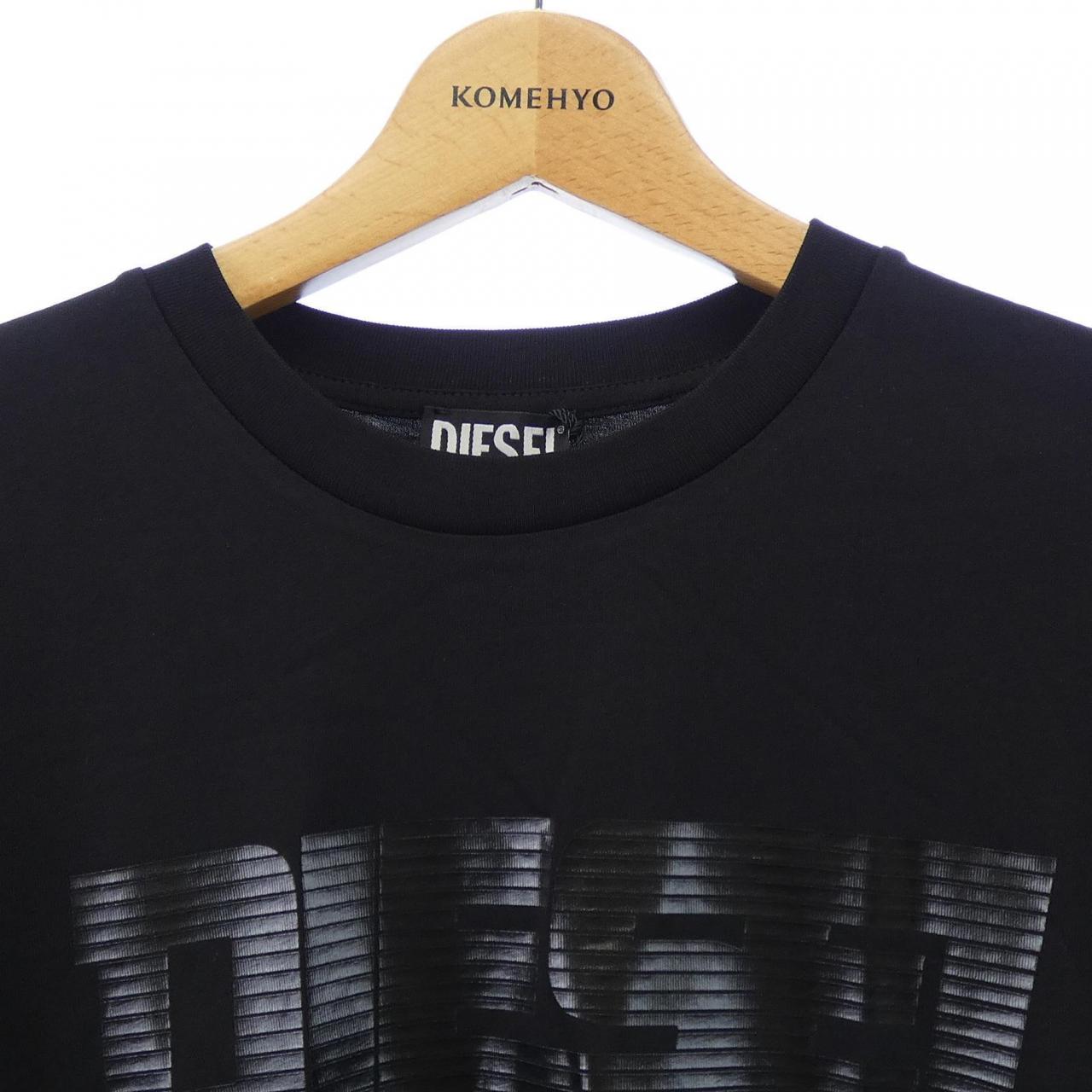 ディーゼル DIESEL A16861 RPAT1 900 Tシャツ