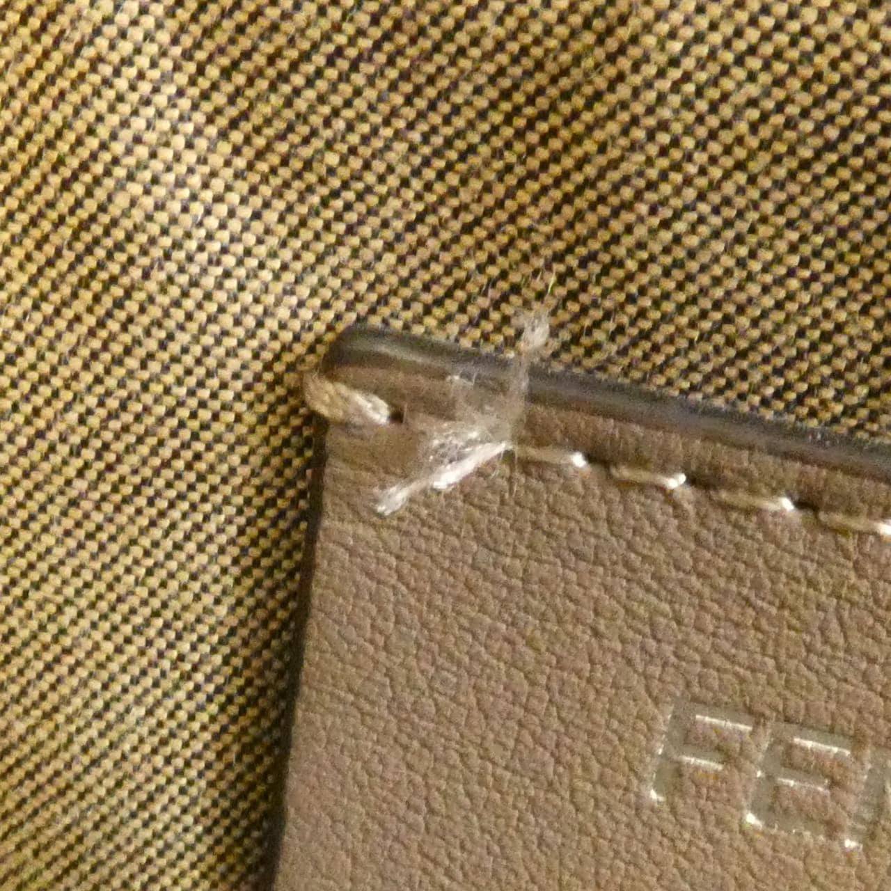 フェンディ バイ ザ ウェイ ミディアム 8BL146 1D5 バッグ