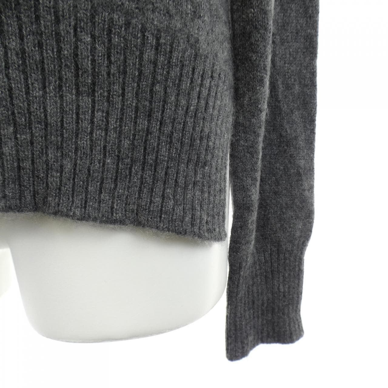 Prada PRADA P24Q36 S142 1H2l针织衫