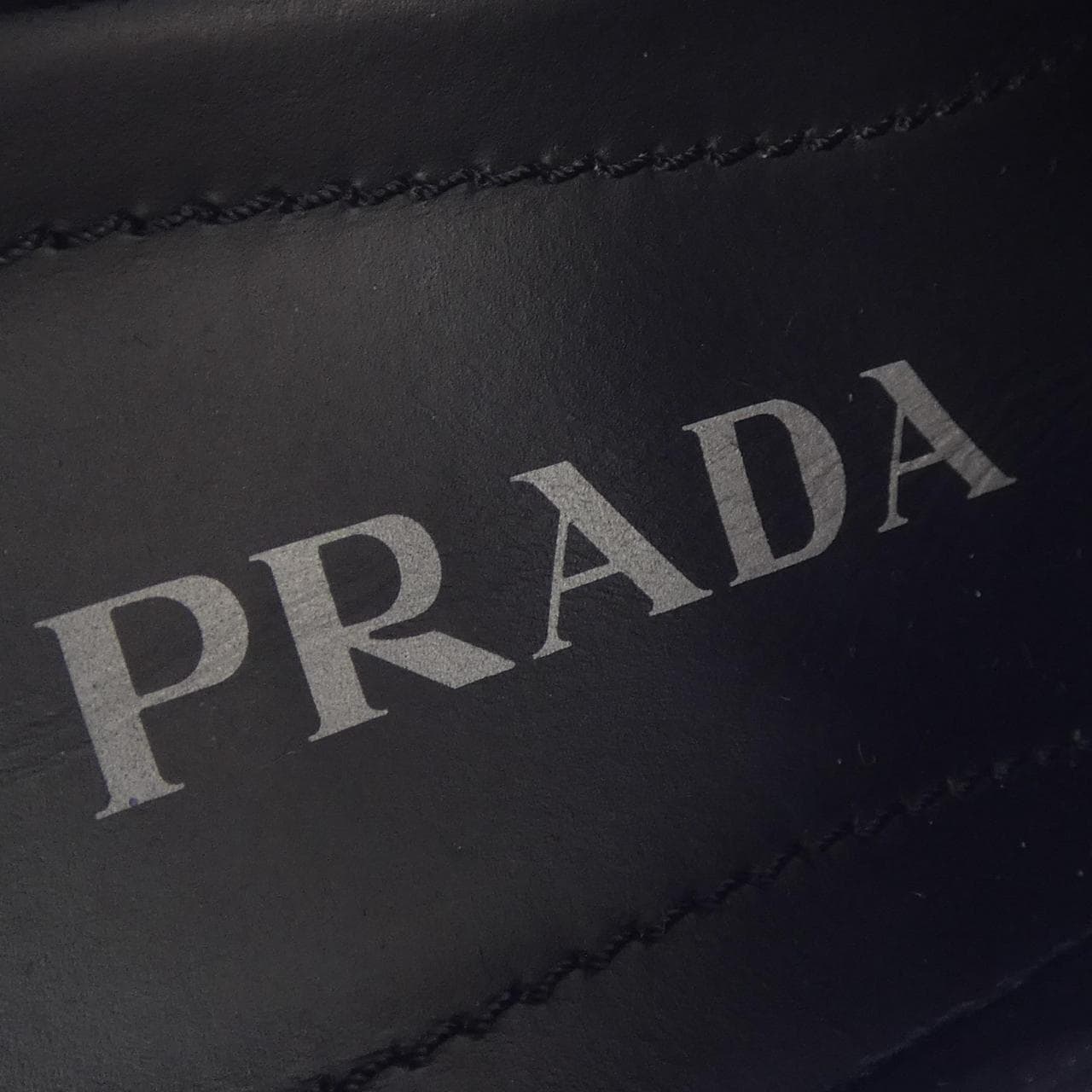 プラダ PRADA モノリス ローファー トライアングルロゴ 1D649M シューズ