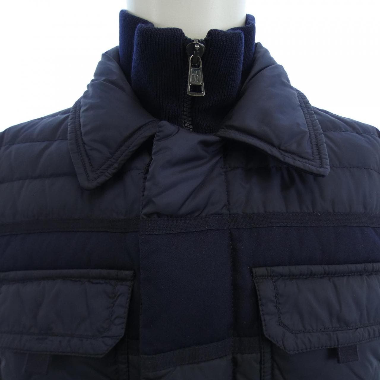 モンクレール MONCLER ダウンジャケット