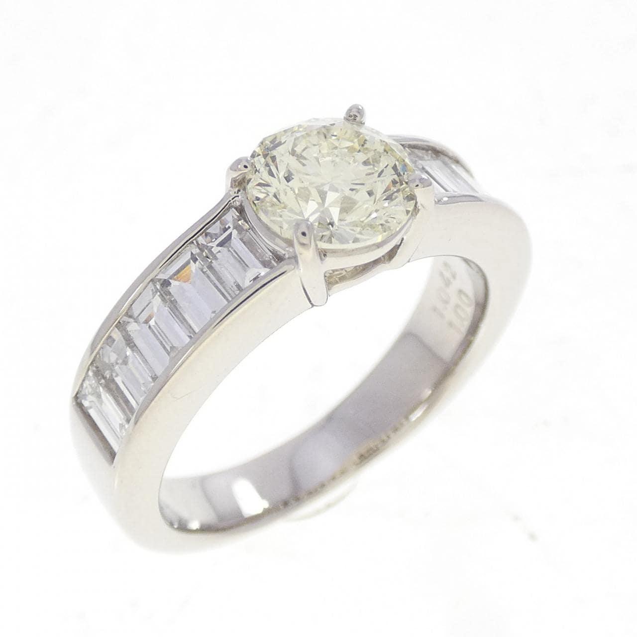 PT900 ダイヤモンド リング 1.042CT M SI2 Good