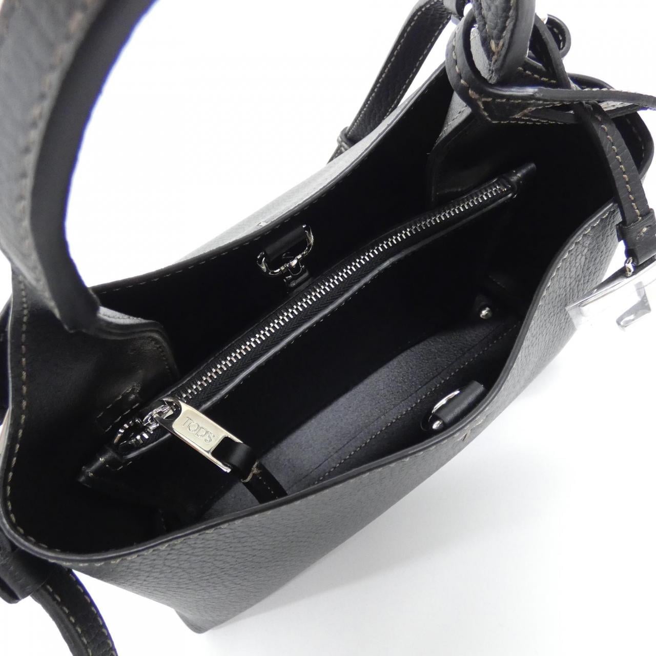 【新品】トッズ XBWAPAEL000QRIB999 バッグ